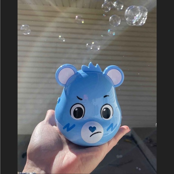 Care Bears Grumpy Bear Automatic Bubble Machine – Includes Bubble Solution- NWT - Picture 5 of 6